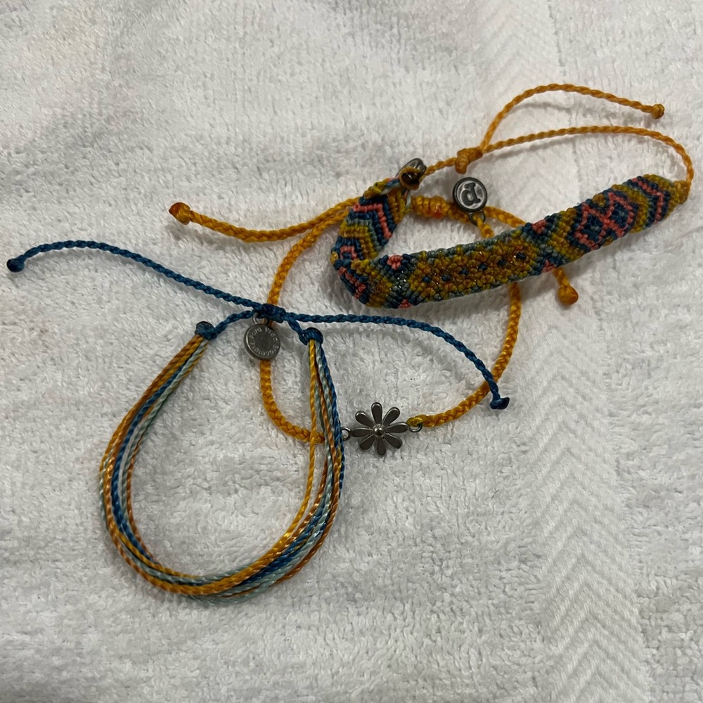 Pura vida bracelet pack from monthly club not new but great condition